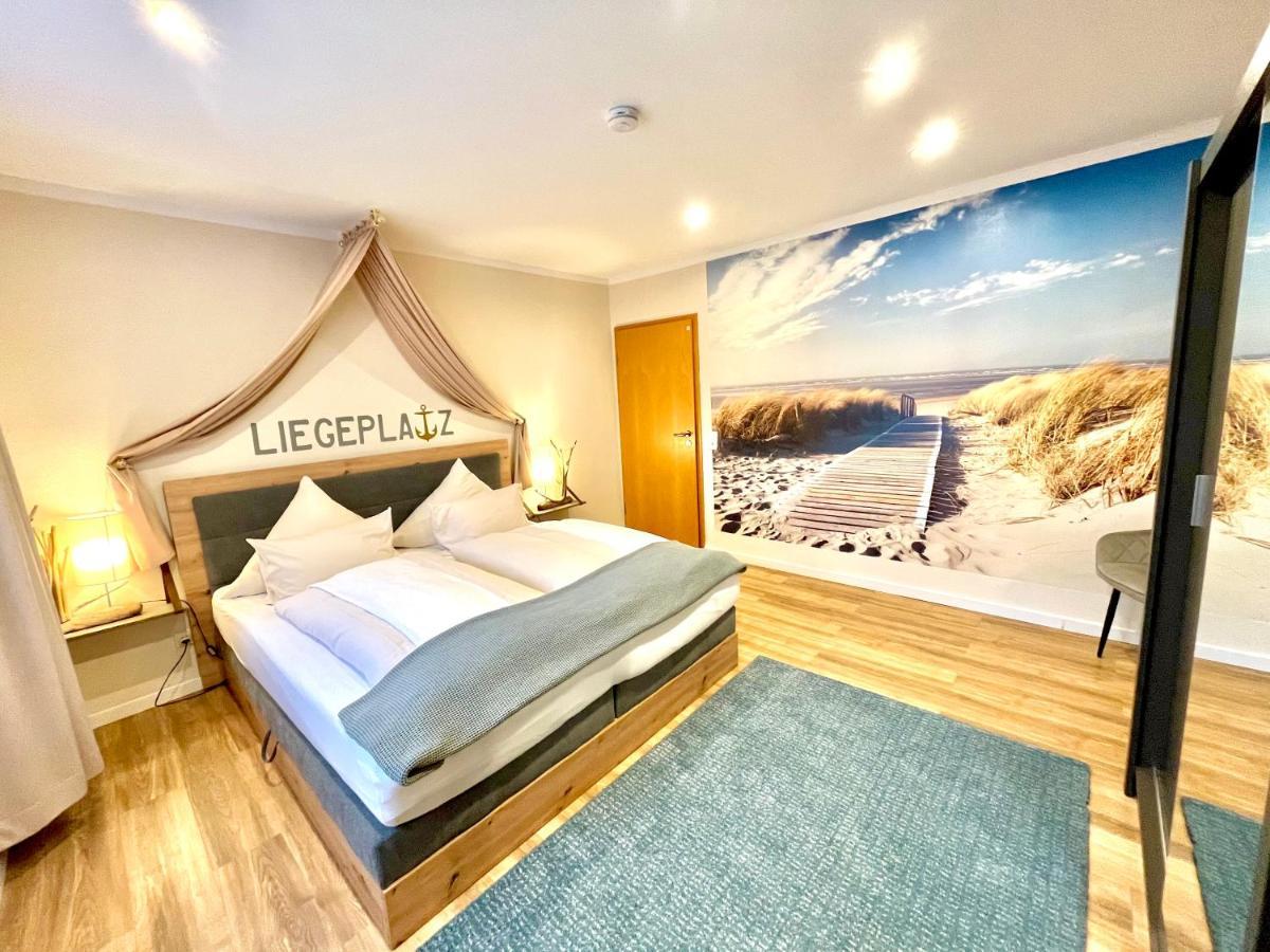 Landhotel Bauernstuben Neuharlingersiel Esterno foto
